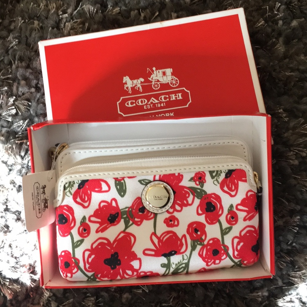 BRAND NEW IN BOX coach wristlet
